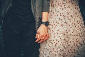 彼女が喜ぶ宿の特徴とは何ですか？